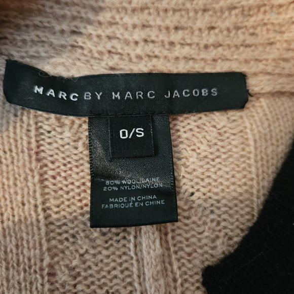 ⭐️ Marc by Marc Jacobs one size button front cape with toggle button sleeves - Picture 6 of 12